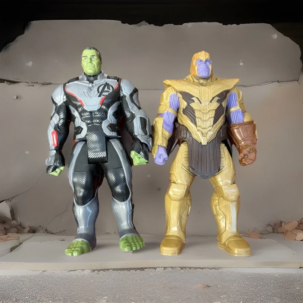 Marvel Avengers Hulk & Thanos 12